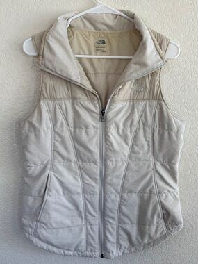 The North Face Women's Light Cream Quilted Vest